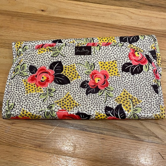 Vera Bradley OH BABY Brown Espresso Changing Pad - Picture 2 of 3